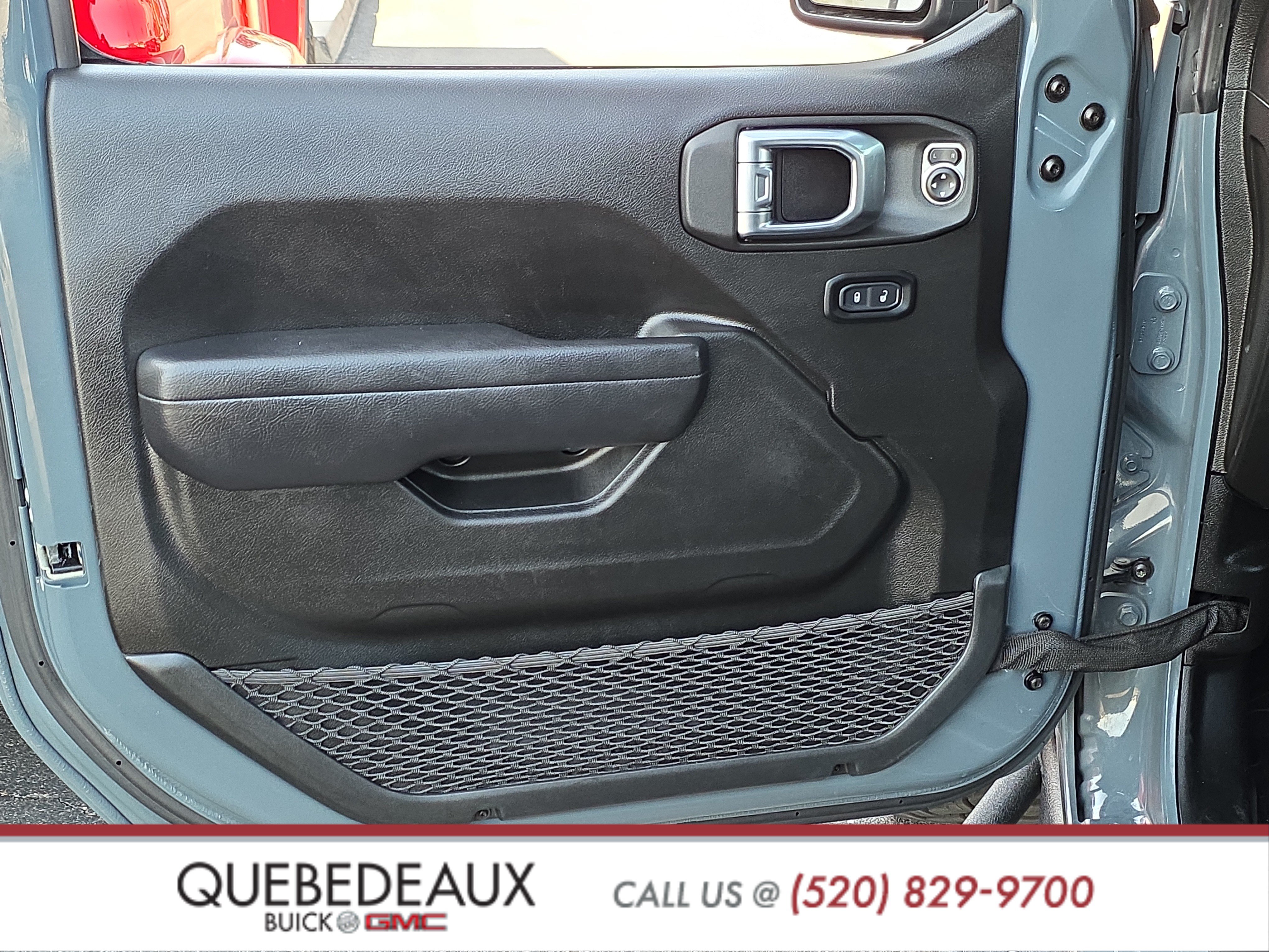 Used 2025 Jeep Wrangler Unlimited Sport AWD/4WD image 9