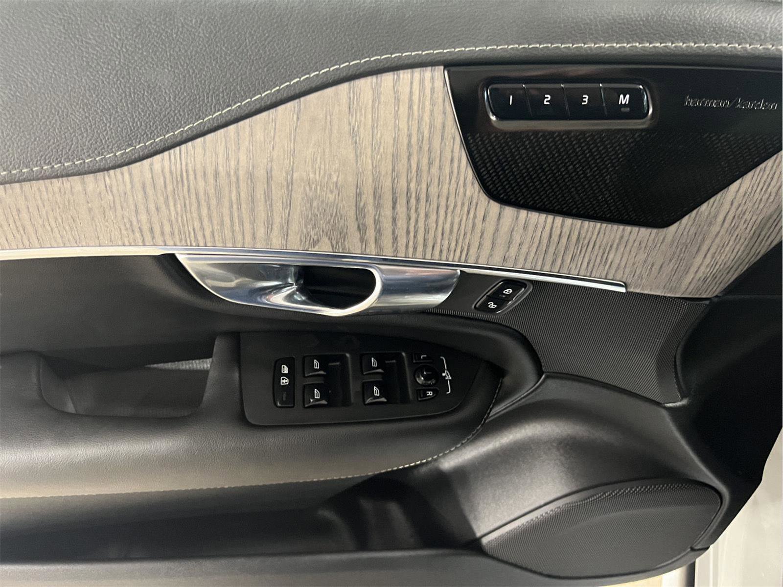 Used 2021 Volvo XC90 T6 Inscription image 10