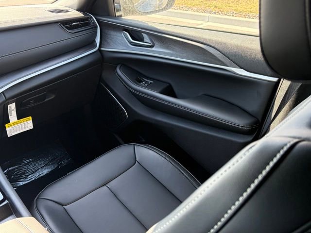 New 2026 Jeep Grand Cherokee Limited image 37