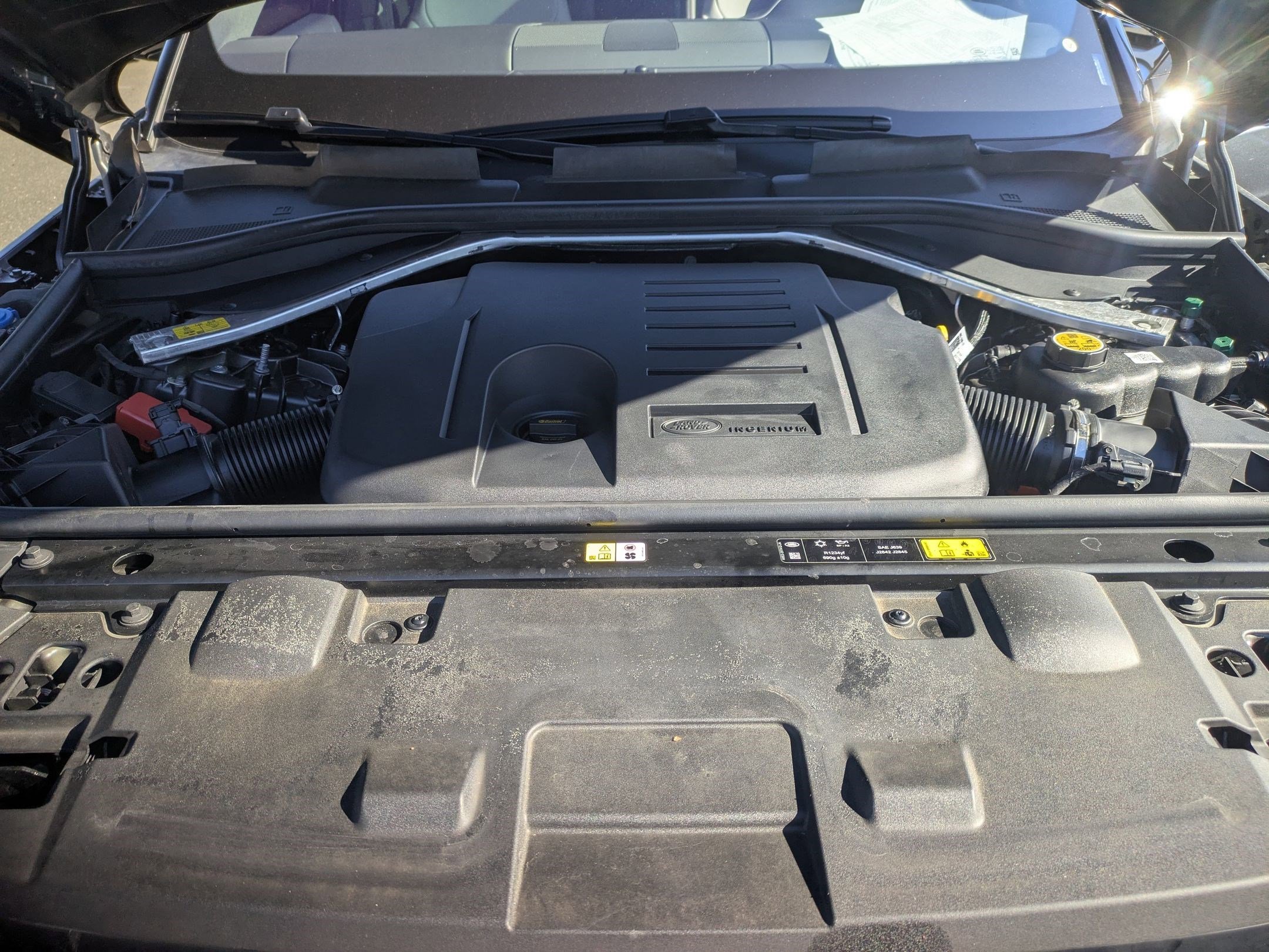 Used 2023 Land Rover Range Rover Sport SE Dynamic image 25