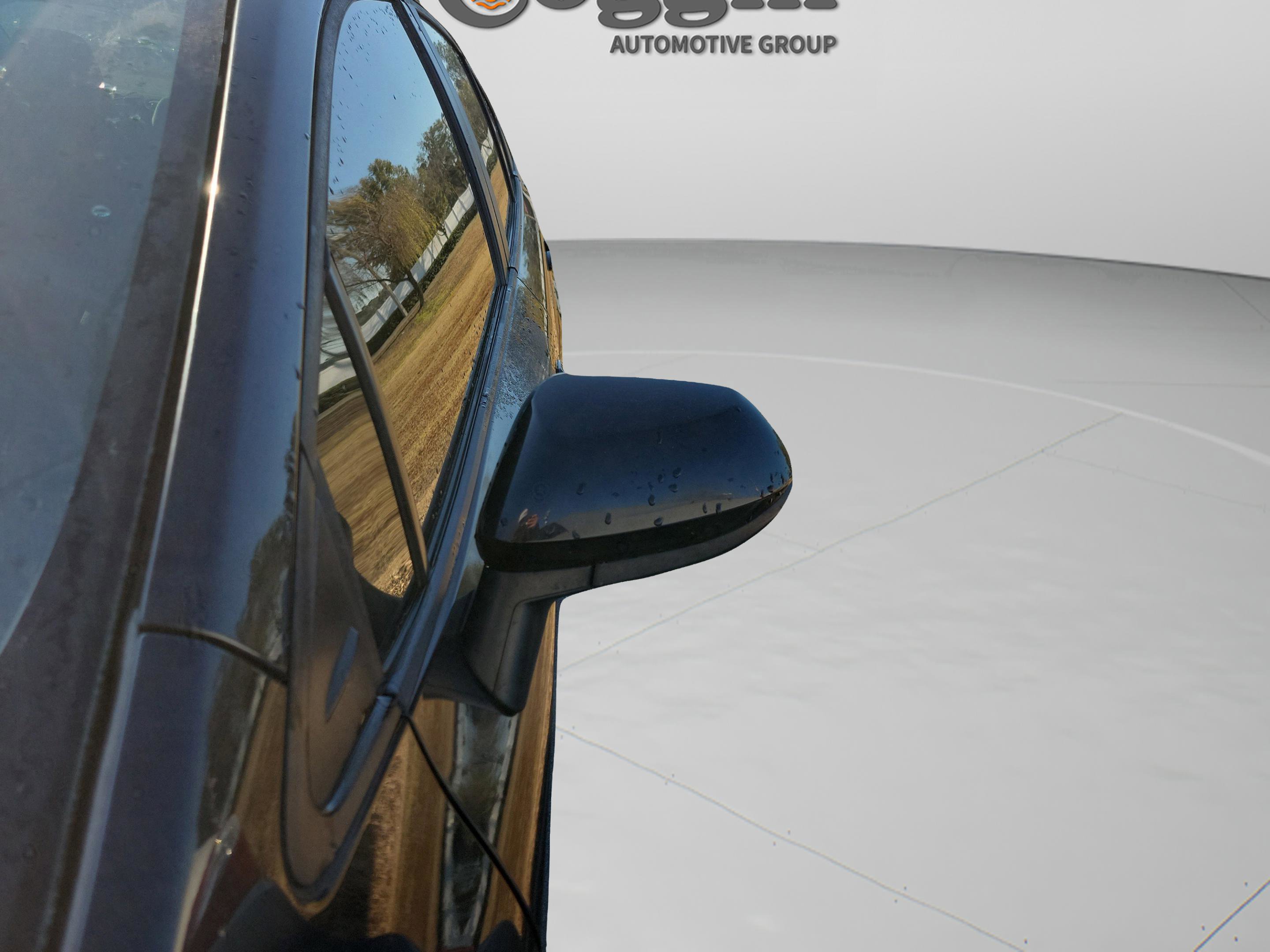 Used 2020 Toyota Corolla LE image 14