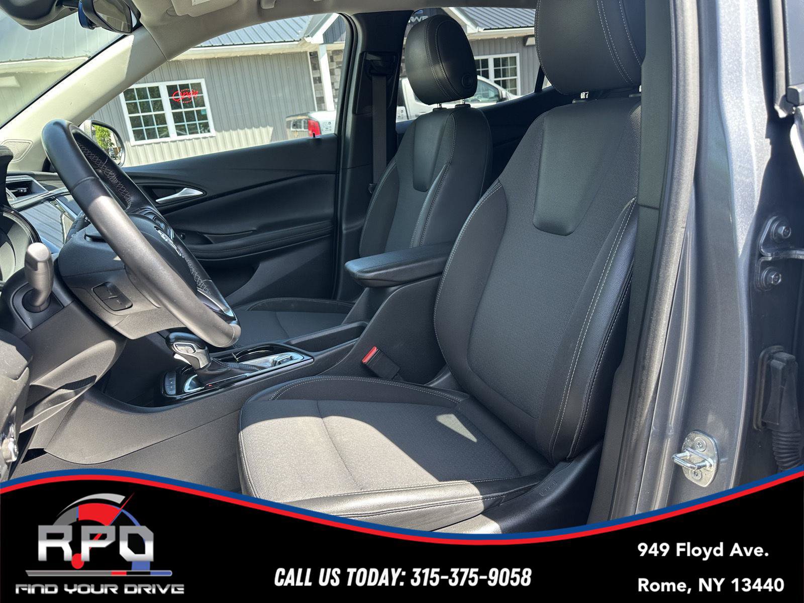 Used 2022 Buick Encore GX Preferred w/ Cold Weather Comfort Package AWD/4WD image 13