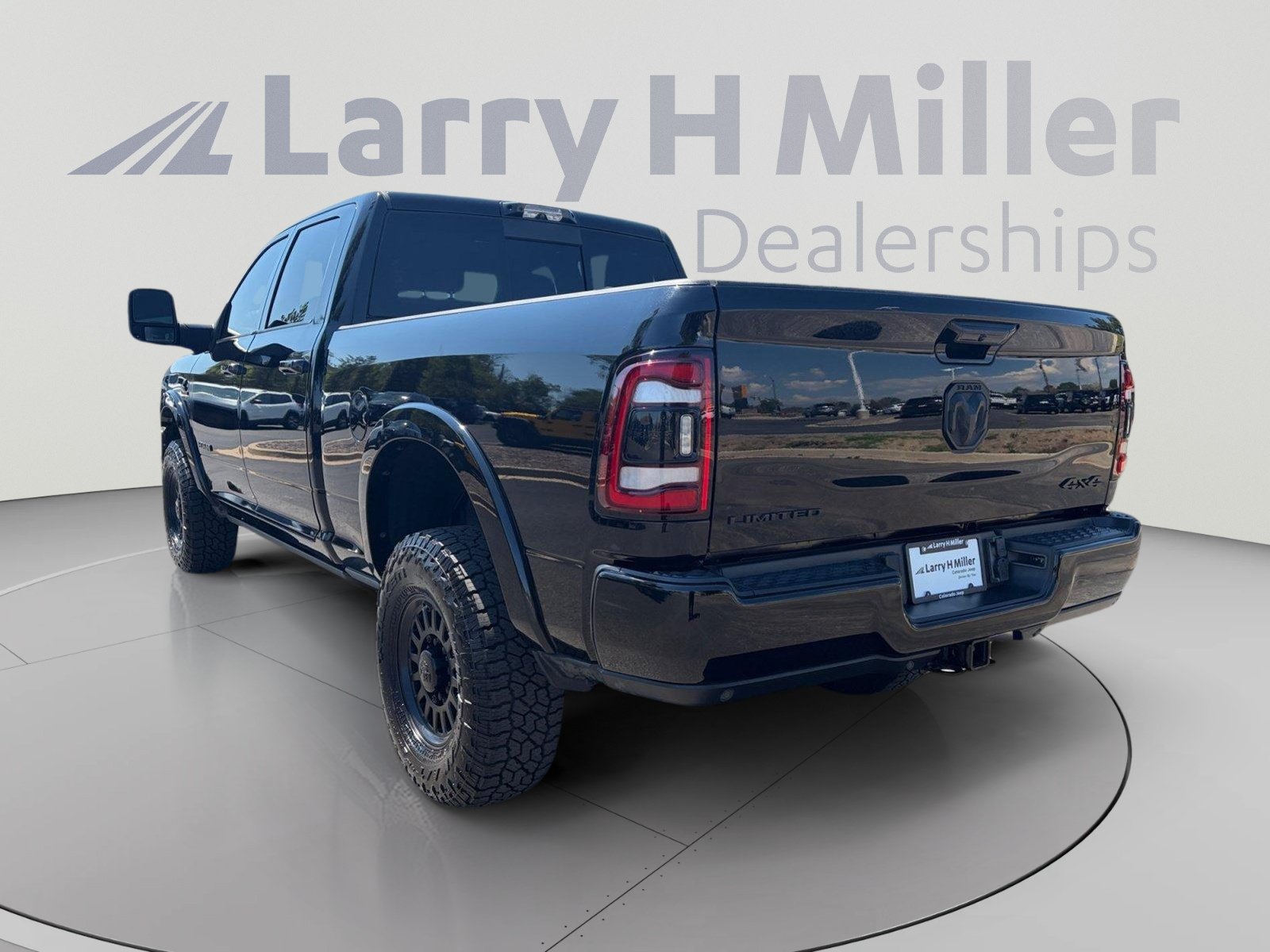 Used 2024 RAM 2500 Limited AWD/4WD image 3