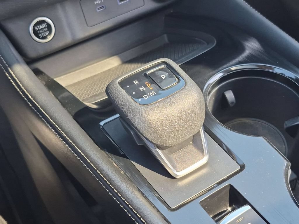 Used 2023 Nissan Rogue SL w/ SL Premium Package FWD image 16