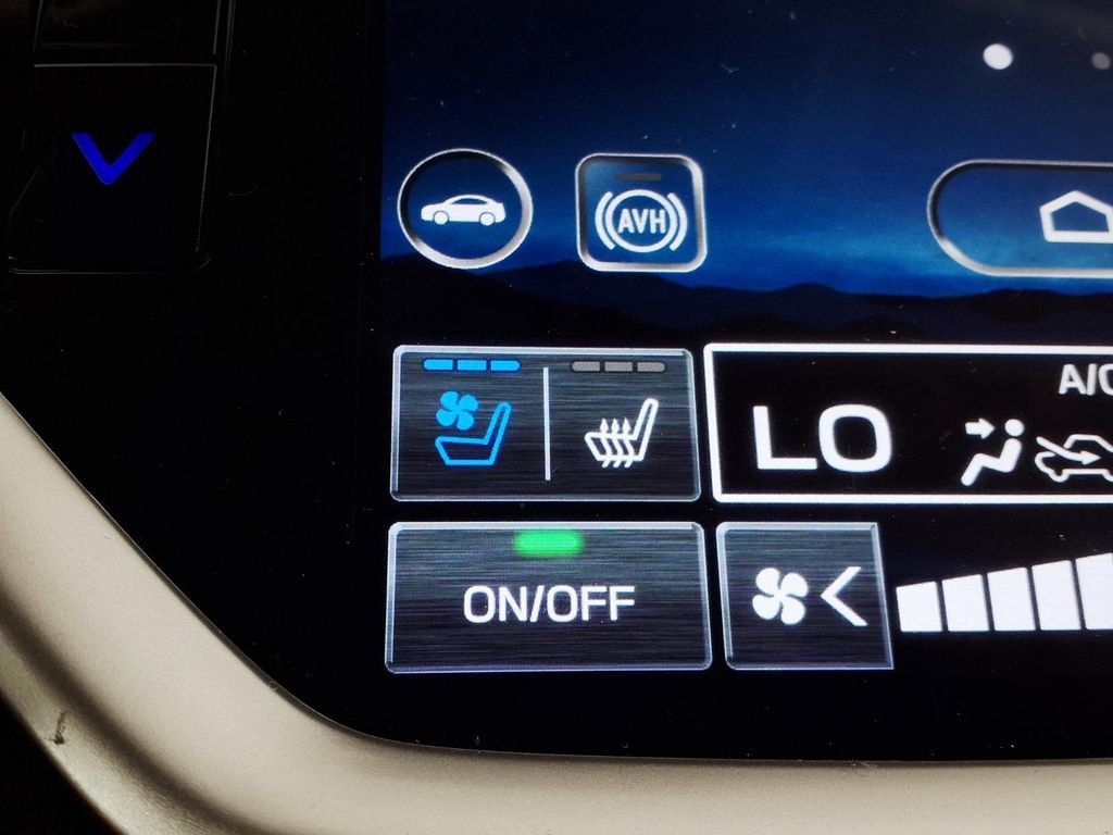 Used 2024 Subaru Ascent Touring image 17