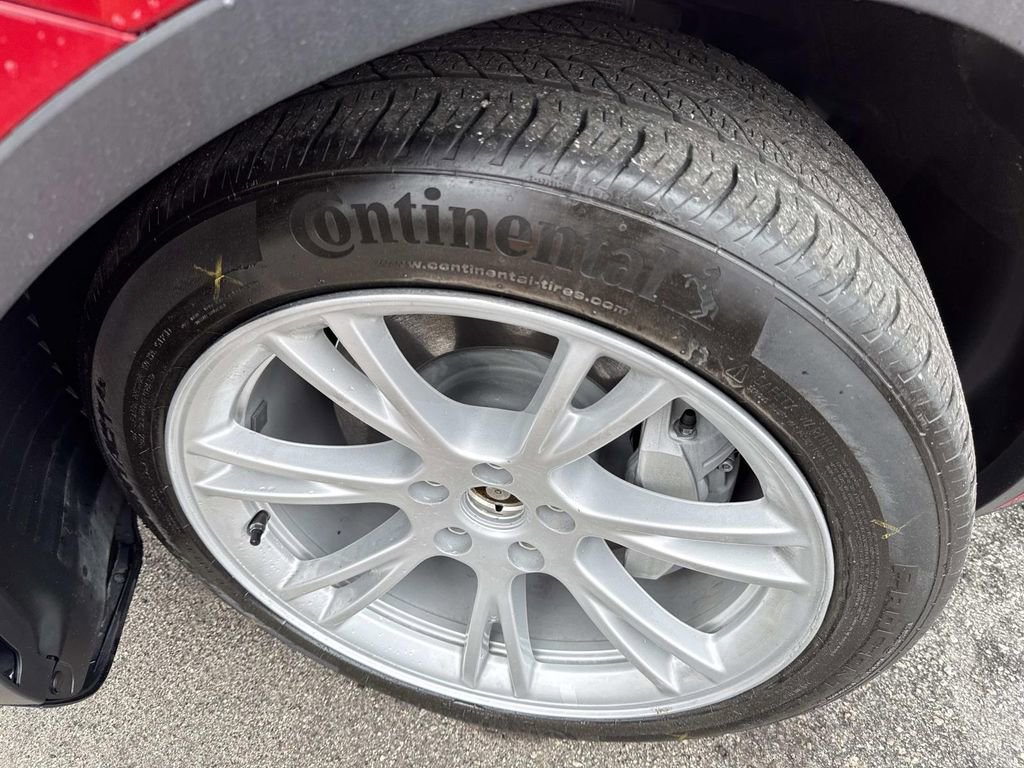 Used 2022 Tesla Model Y Long Range image 10