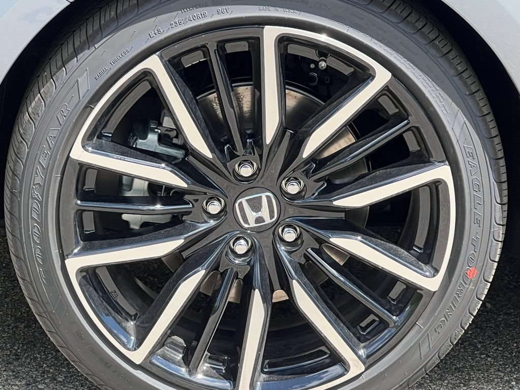 New 2026 Honda Accord Touring image 6