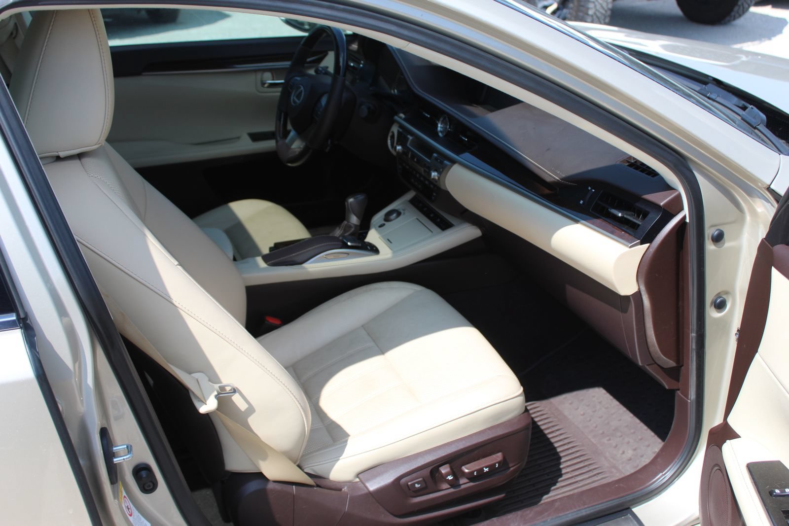 Used 2017 Lexus ES 350 FWD image 11