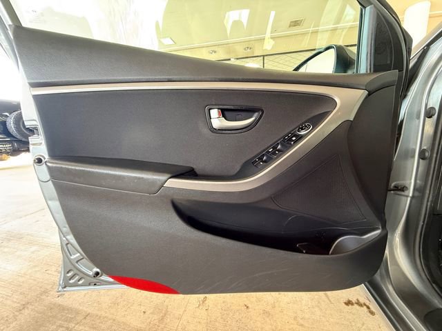 Used 2017 Hyundai Elantra GT FWD image 23