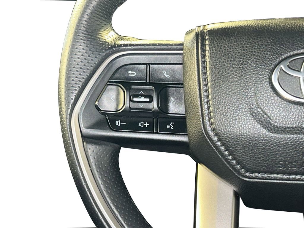 Used 2025 Toyota 4Runner SR5 image 33