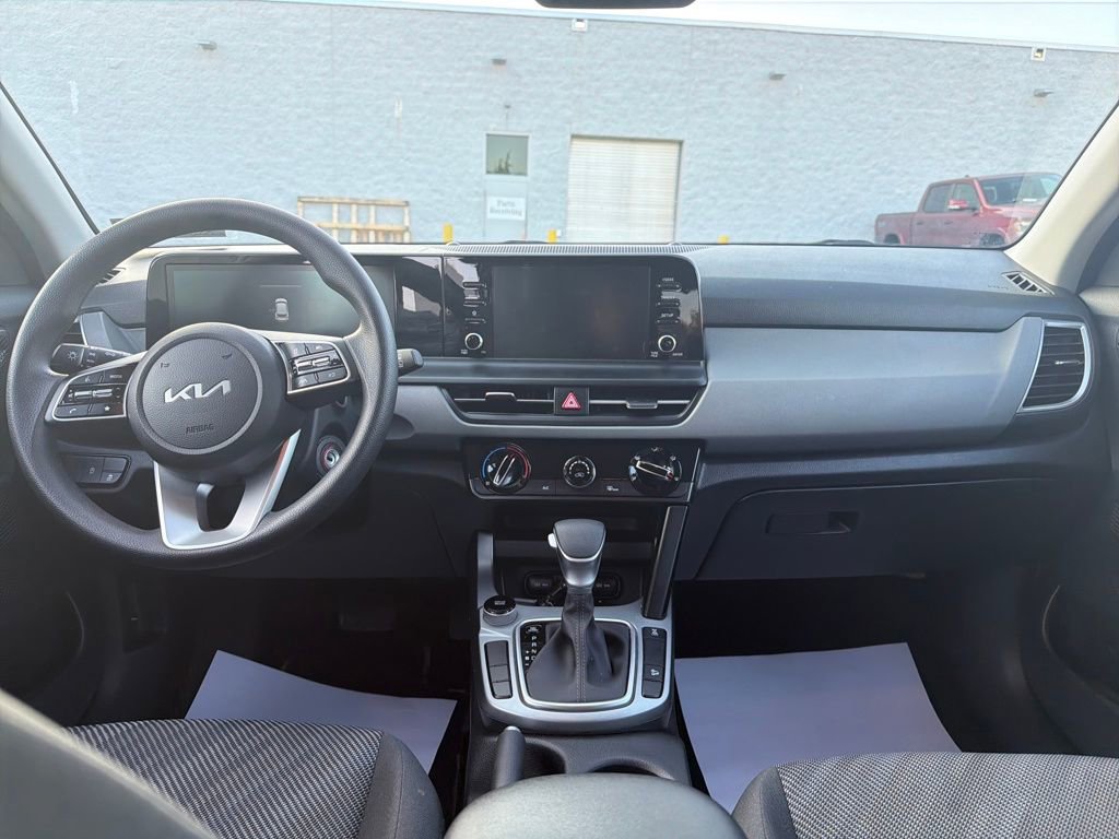 Used 2024 Kia Seltos LX image 13