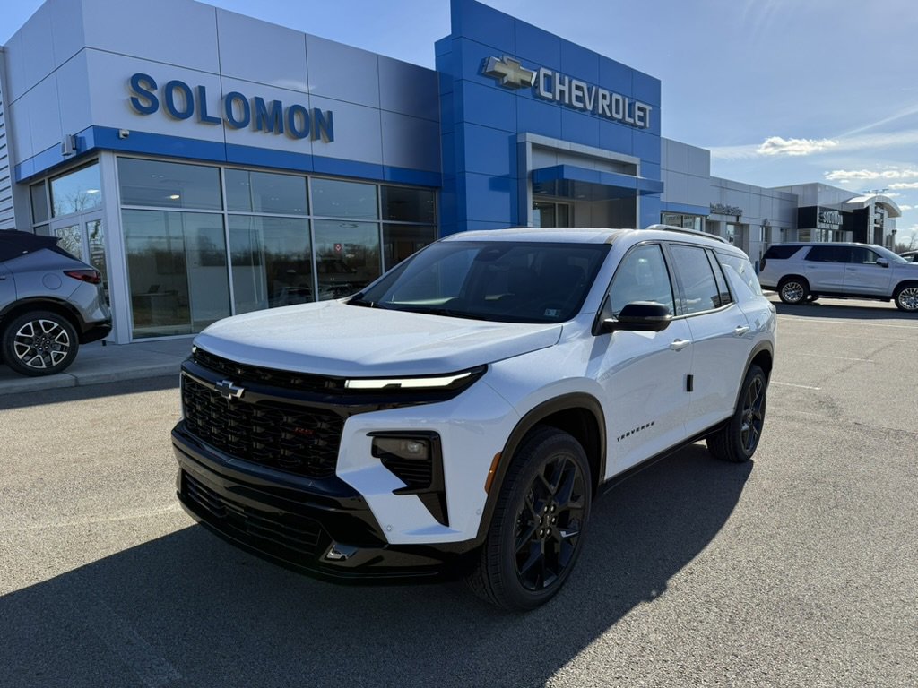 New 2026 Chevrolet Traverse RS w/ LPO, Floor Liner Package image 1