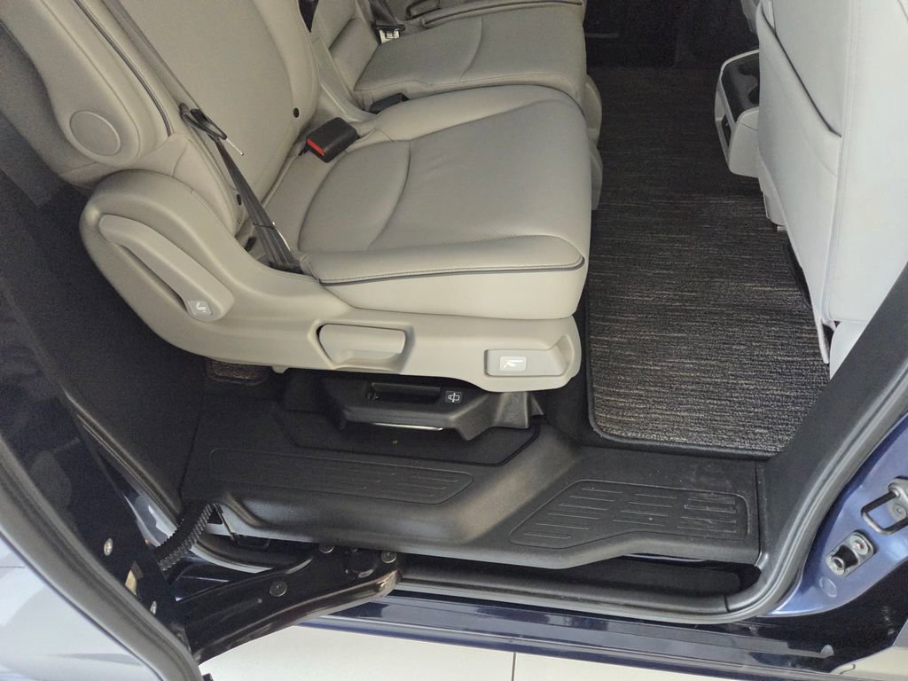 Certified 2024 Honda Odyssey Elite image 30