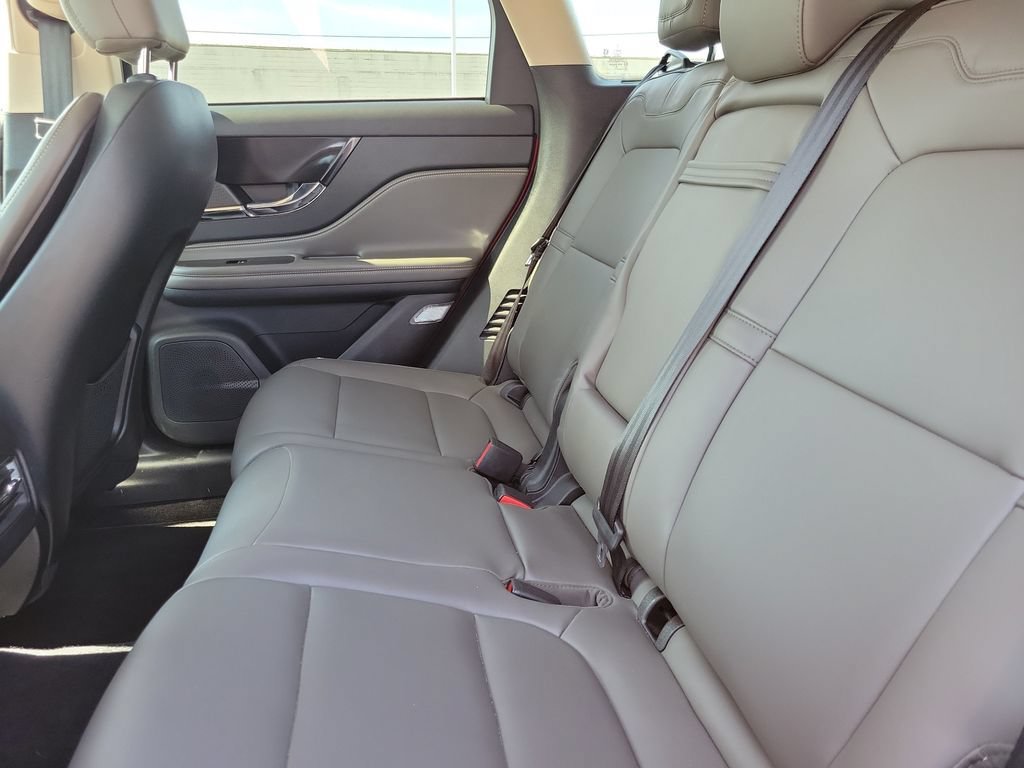 Used 2023 Lincoln Corsair FWD image 10