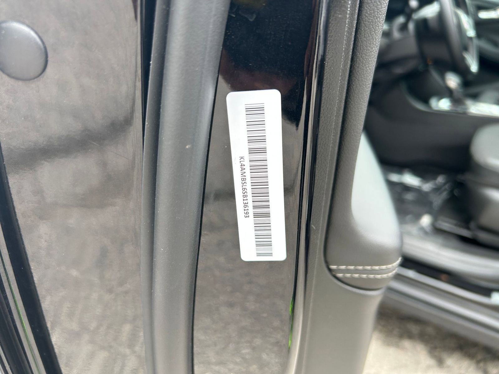 Used 2025 Buick Encore GX Preferred FWD image 23
