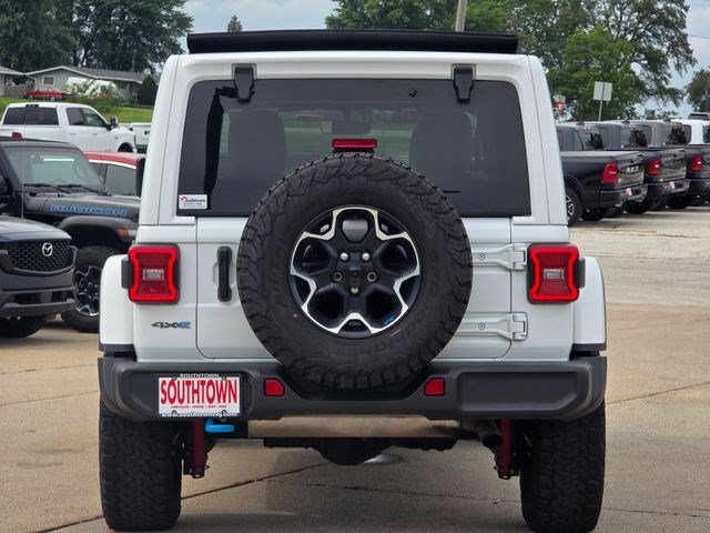 Used 2023 Jeep Wrangler Unlimited Rubicon 4xe w/ Cold Weather Group AWD/4WD image 7