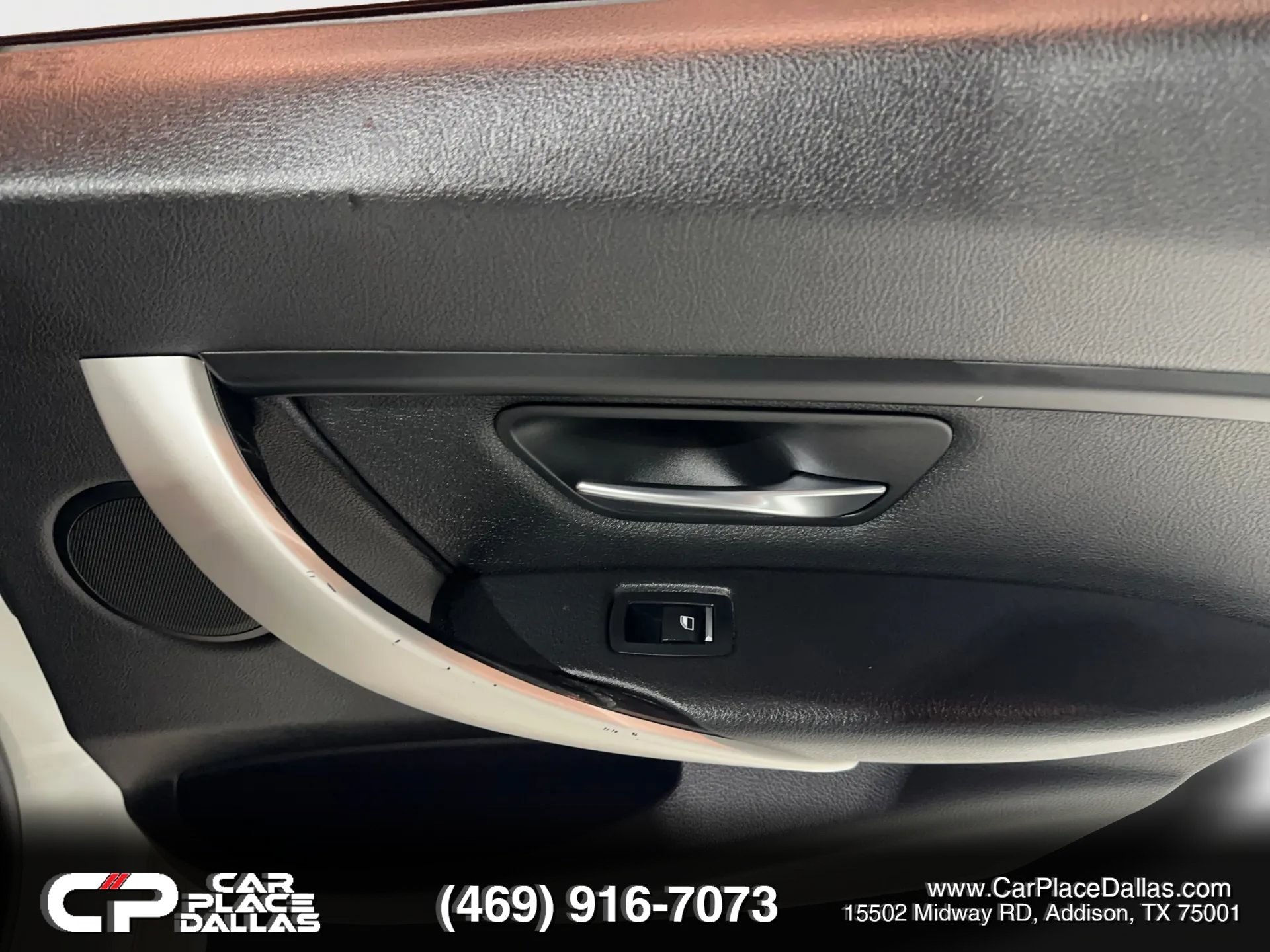 Used 2017 BMW 320i Sedan RWD image 27