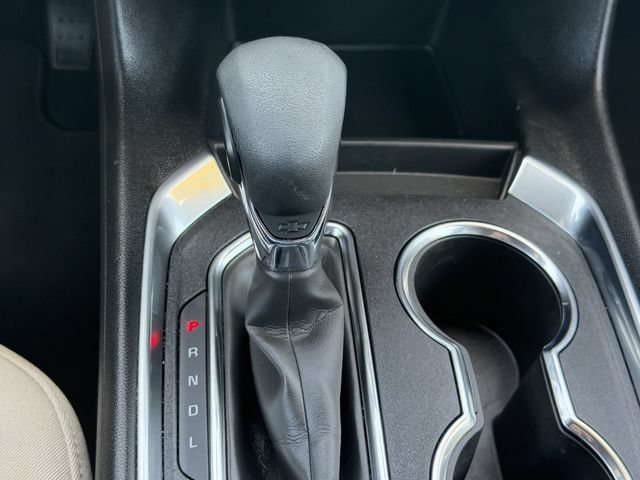 Used 2023 Chevrolet Traverse LS FWD image 31
