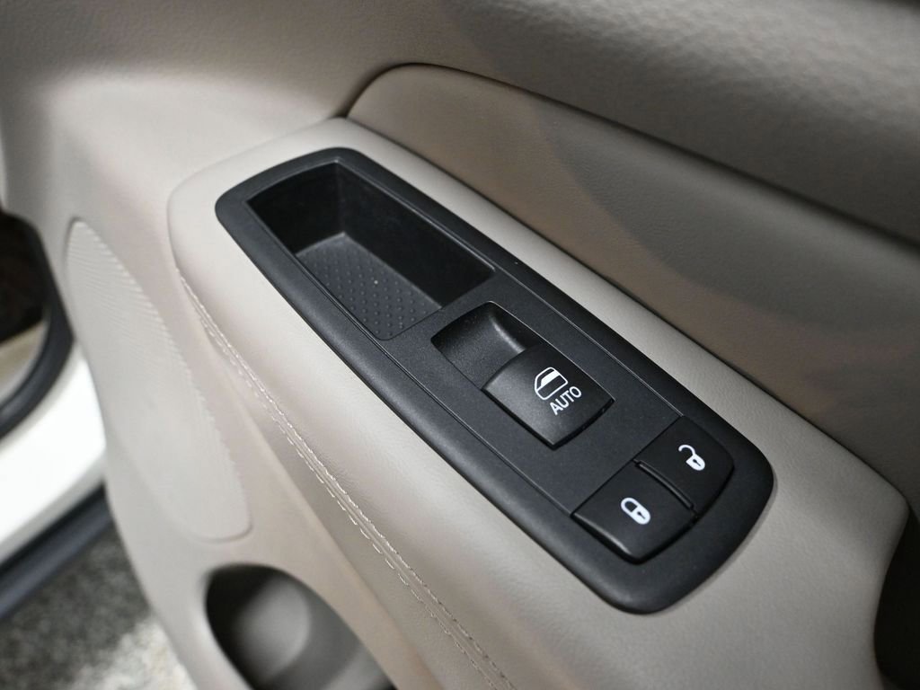 Used 2012 Jeep Grand Cherokee Laredo image 47