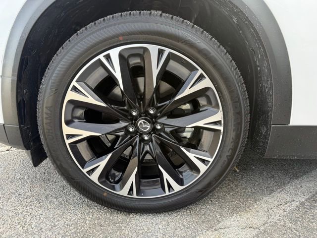 Used 2024 MAZDA CX-90 Plug-In Hybrid w/ Premium Plus image 10