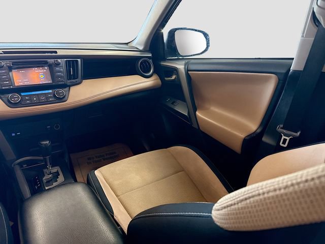 Used 2018 Toyota RAV4 XLE image 23