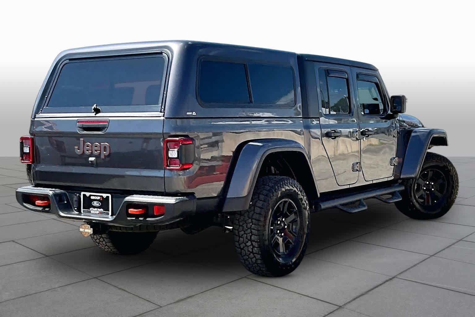 Used 2023 Jeep Gladiator Mojave w/ LED Lighting Group AWD/4WD image 7