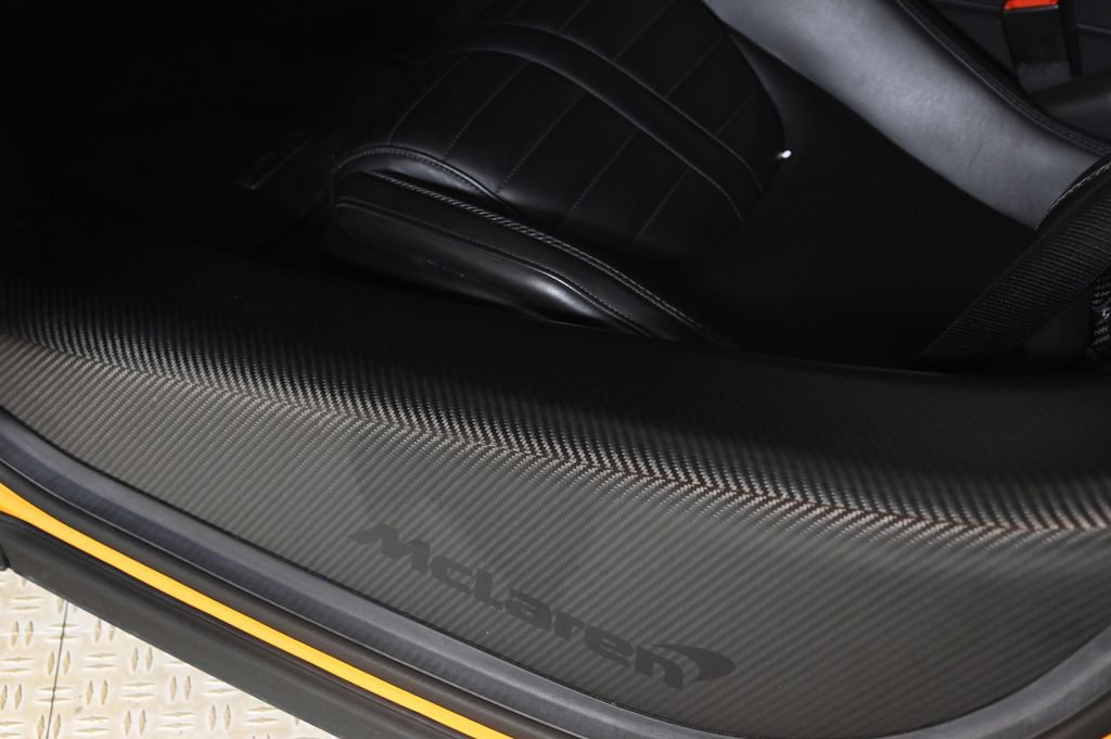 New 2025 McLaren GTS image 28