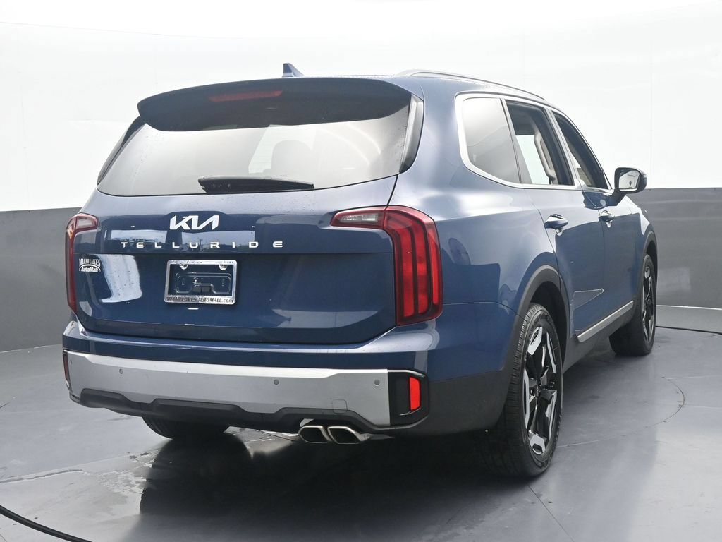 Used 2024 Kia Telluride S w/ S Sunroof Package FWD image 5