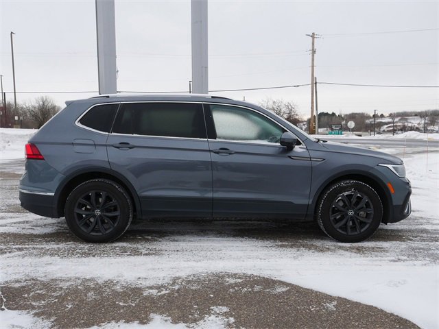 Certified 2024 Volkswagen Tiguan SE image 8