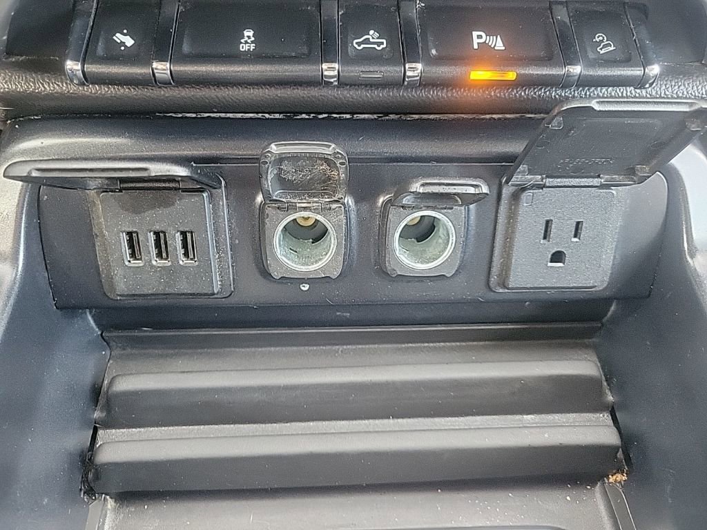 Used 2014 GMC Sierra 1500 SLT w/ SLT Preferred Package image 17