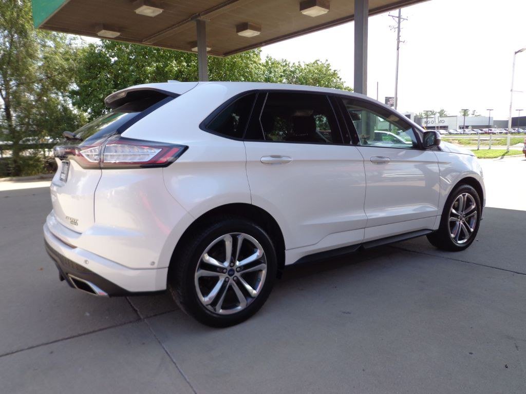 Used 2016 Ford Edge Sport w/ Equipment Group 401A AWD/4WD image 4
