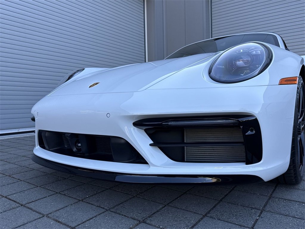 Used 2023 Porsche 911 Targa 4 GTS image 31