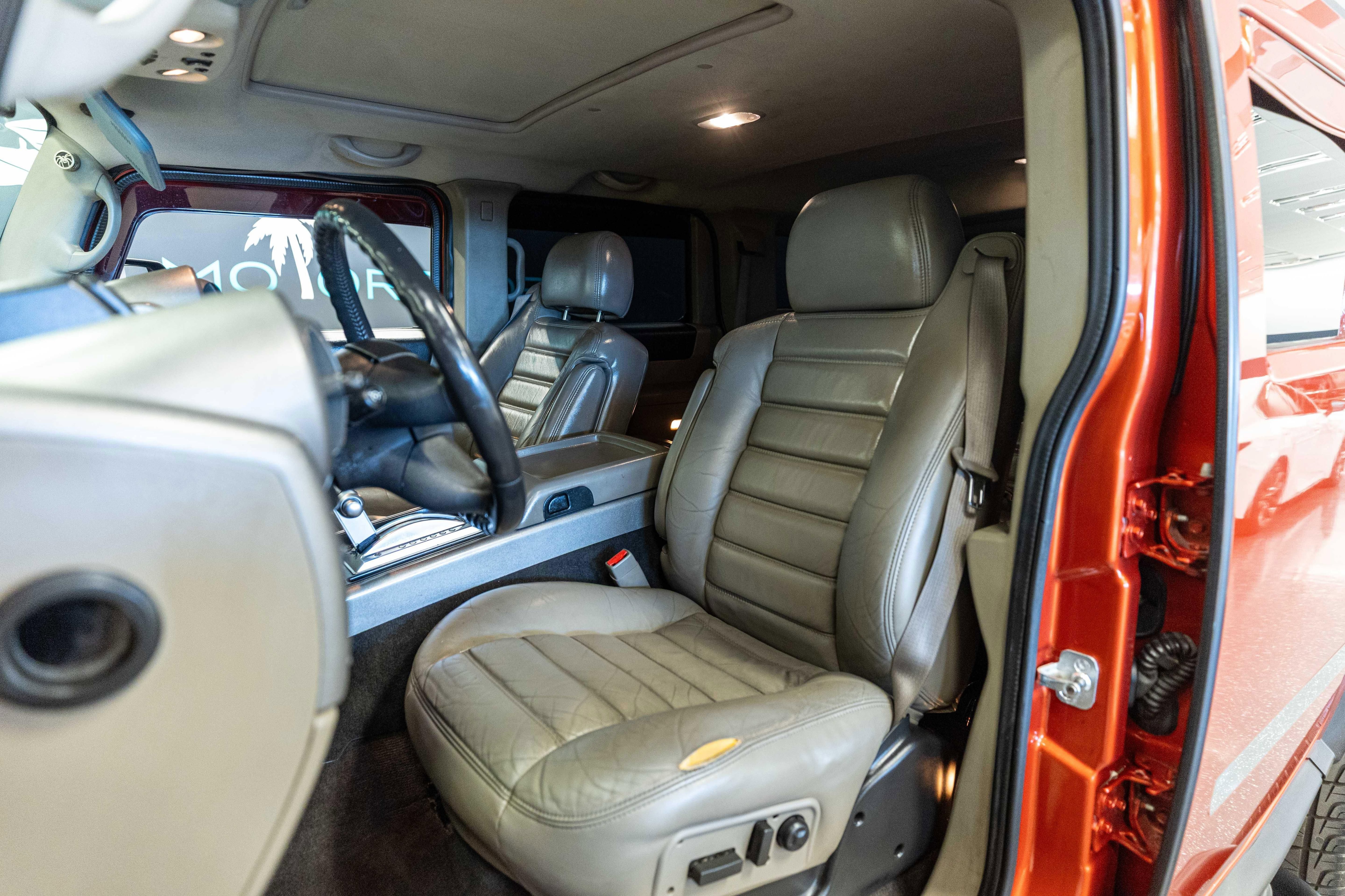 Used 2003 HUMMER H2 w/ Preferred Equipment Group AWD/4WD image 8