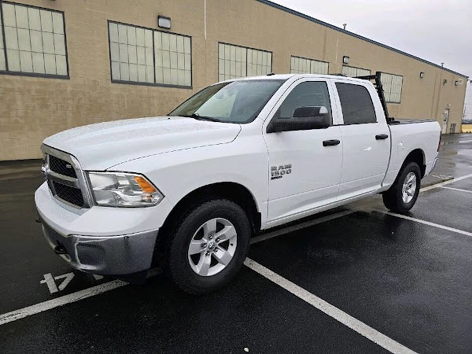 Used 2022 RAM 1500 Tradesman w/ Chrome Appearance Group image 3