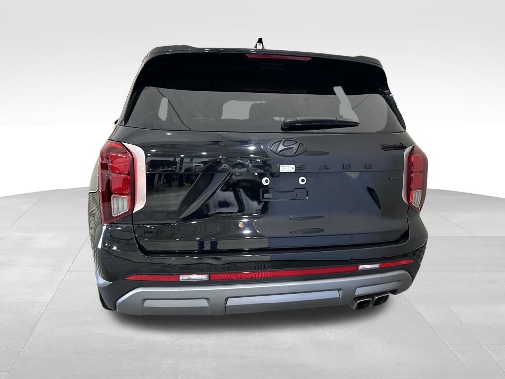 Certified 2025 Hyundai Palisade SEL image 12