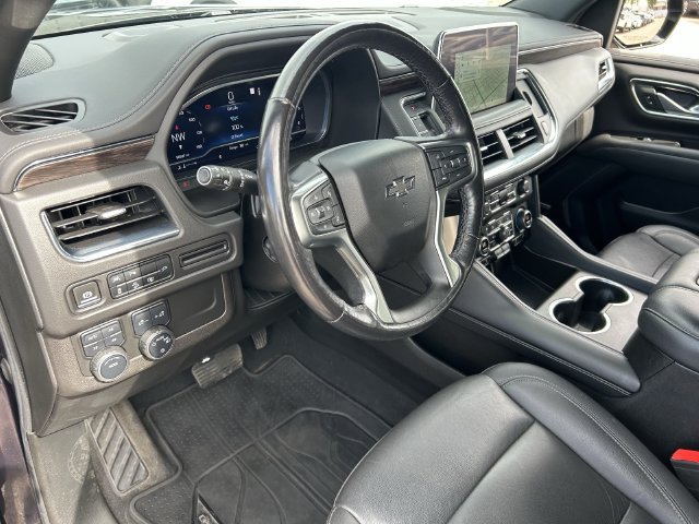 Used 2022 Chevrolet Tahoe Z71 w/ Luxury Package AWD/4WD image 19