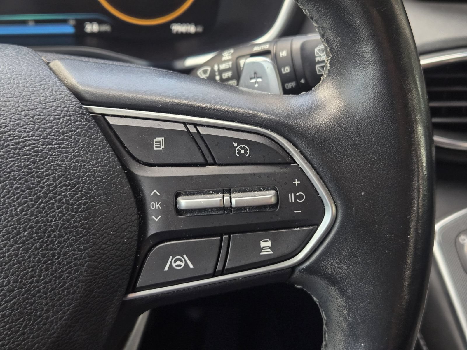 Used 2022 Hyundai Santa Fe Limited AWD/4WD image 30