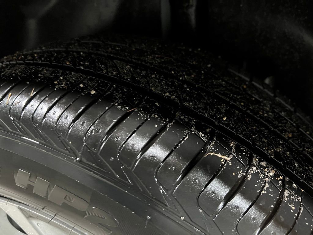 Used 2025 Chevrolet Trax LT image 38