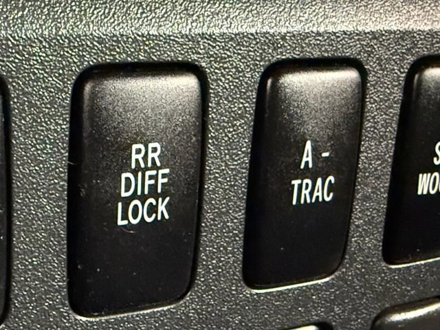 Used 2010 Toyota FJ Cruiser 4WD image 15