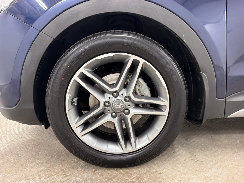 Used 2017 Hyundai Santa Fe Limited FWD image 14