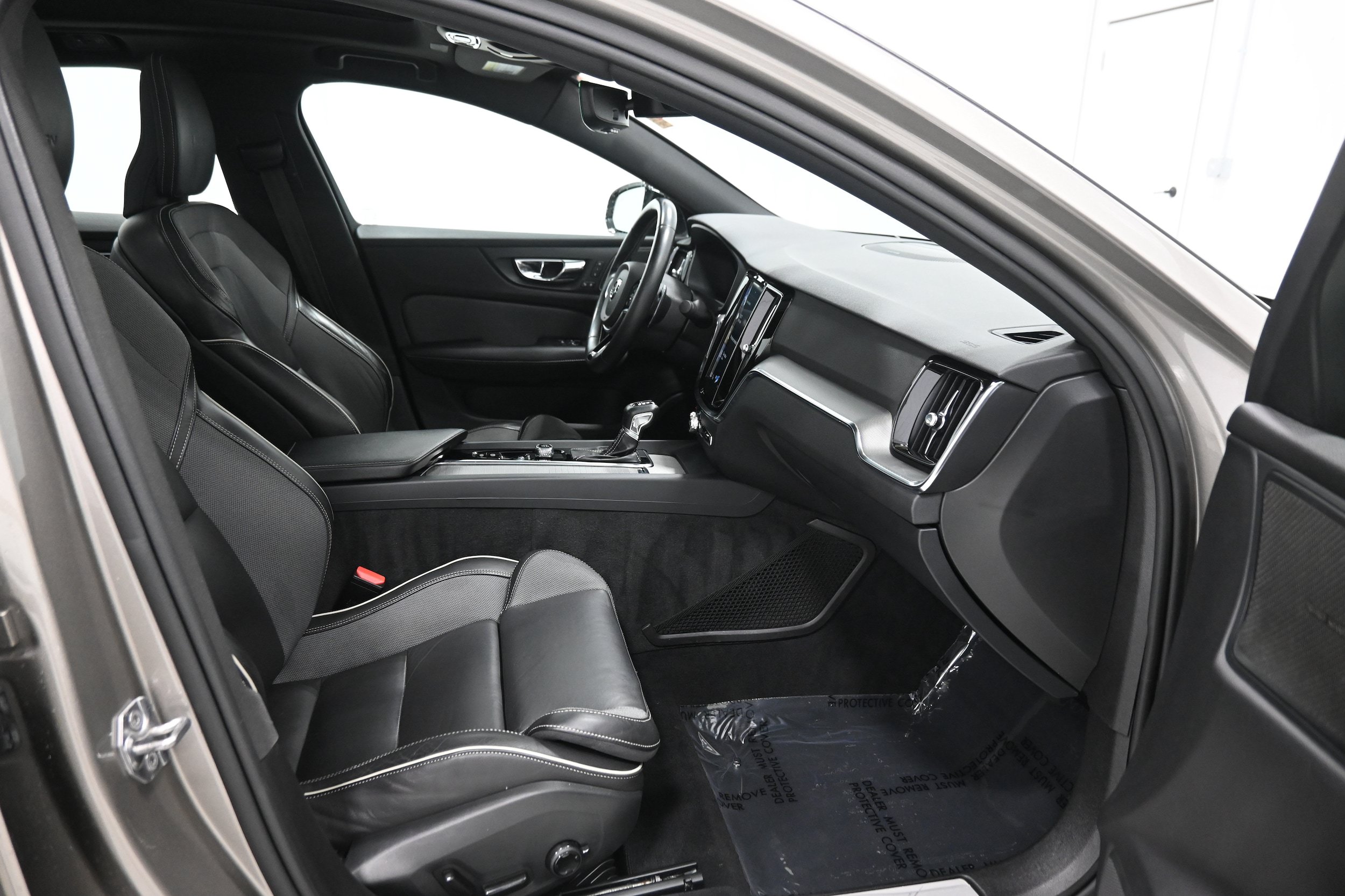 Used 2019 Volvo S60 T6 R-Design AWD/4WD image 26