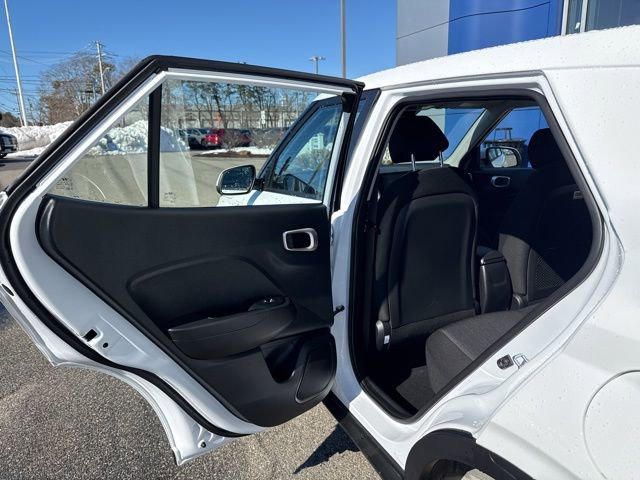 Used 2026 Hyundai Venue SE image 40