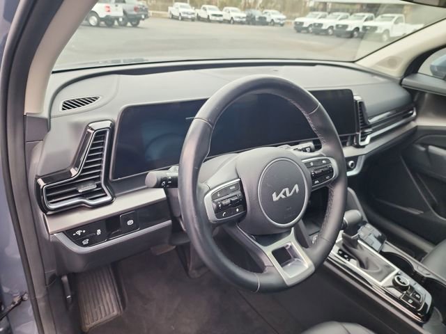 Used 2025 Kia Sportage EX w/ Premium Package image 11