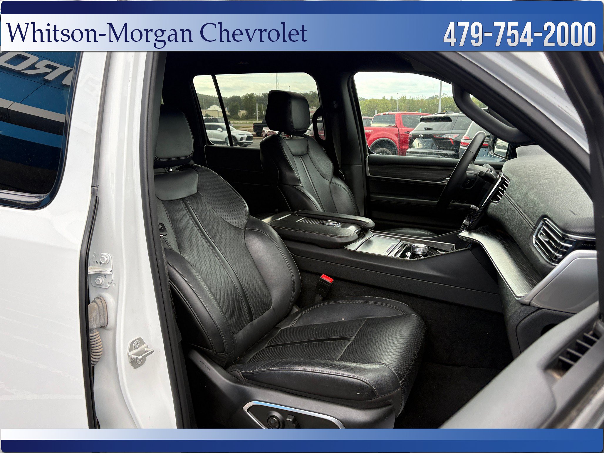 Used 2024 Jeep Wagoneer Series II RWD image 12