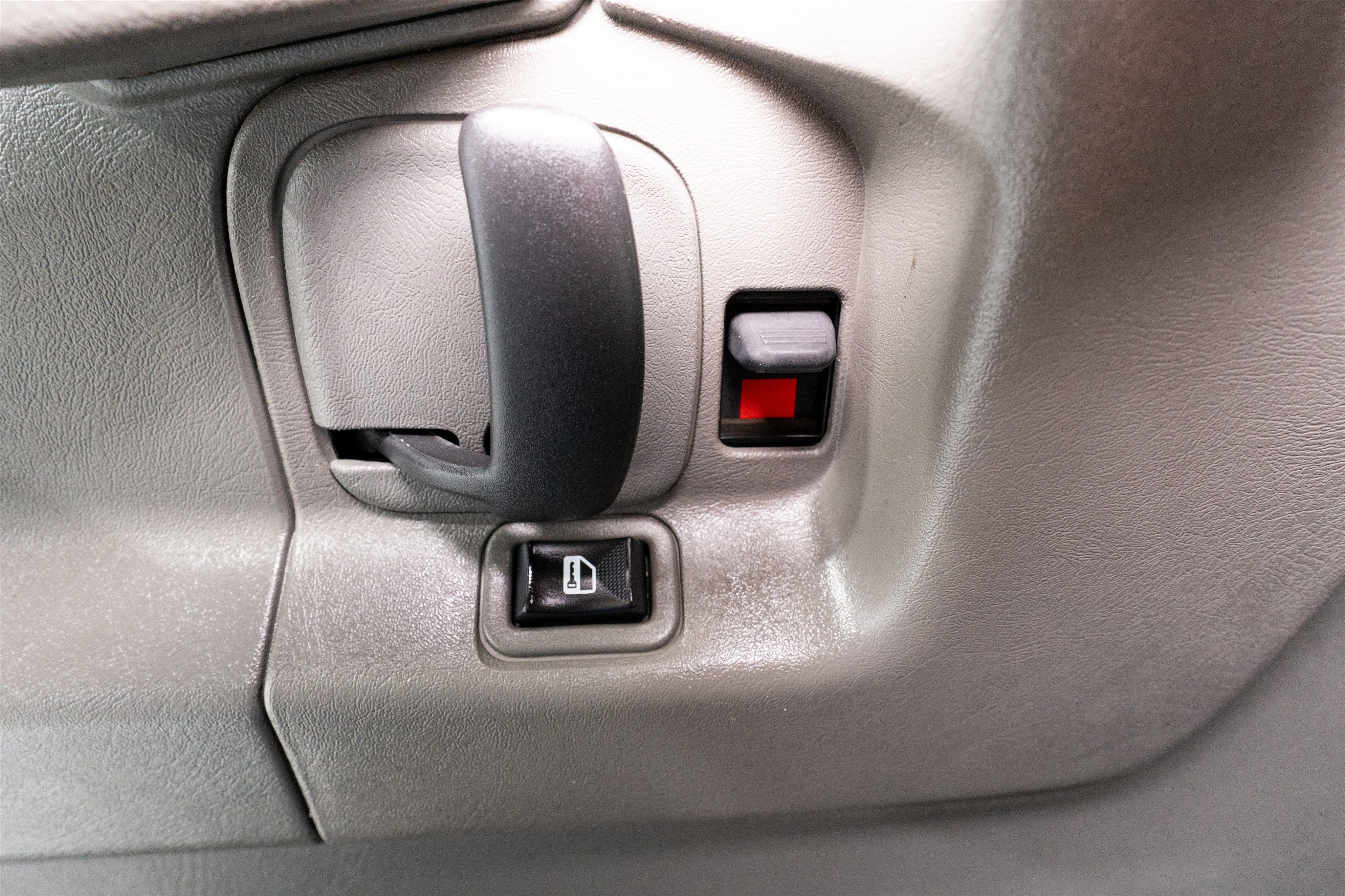 Used 2008 Chevrolet Express 1500 w/ Power Package RWD image 13