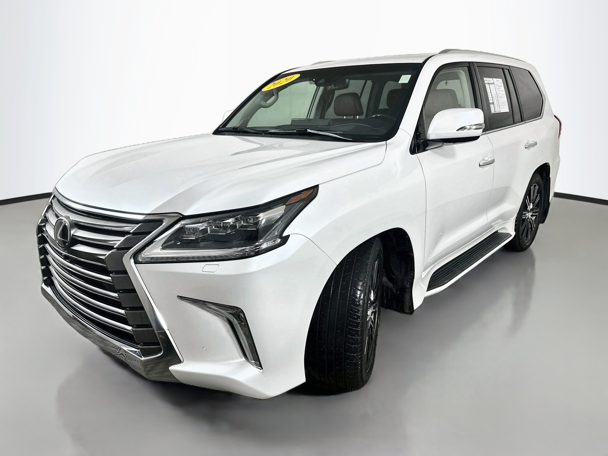 Used 2020 Lexus LX 570 4WD w/ Luxury Package image 3