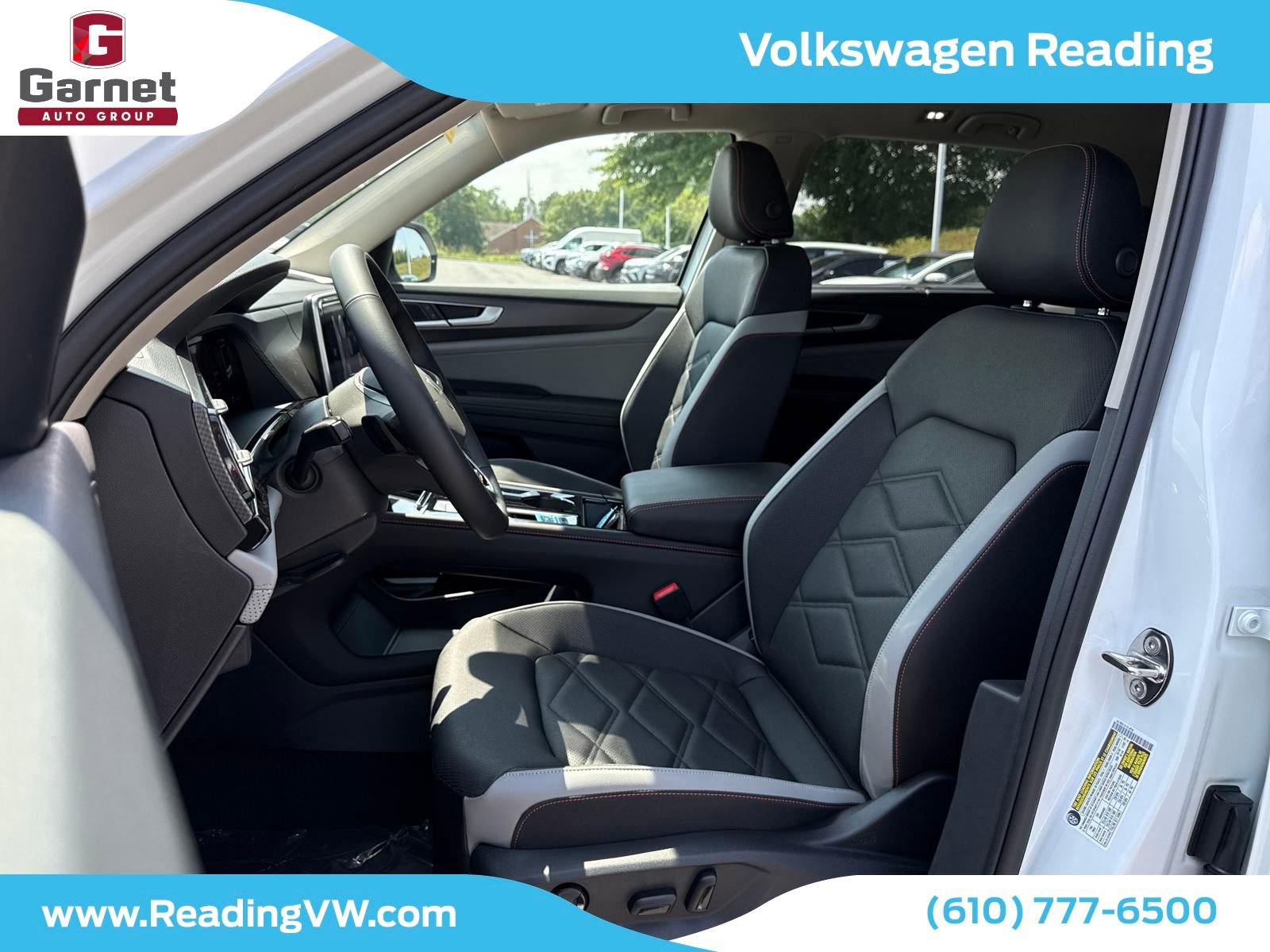 New 2025 Volkswagen Atlas Peak Edition SE image 14