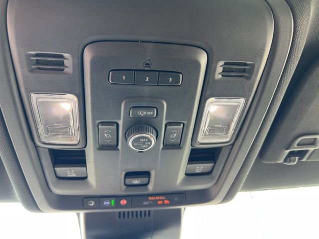 Certified 2024 Chevrolet Suburban RST w/ Luxury Package image 9