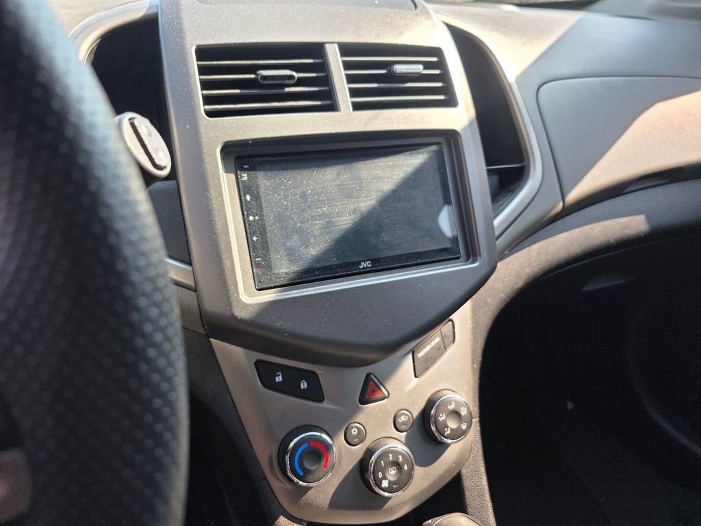 Used 2016 Chevrolet Sonic LT FWD image 10