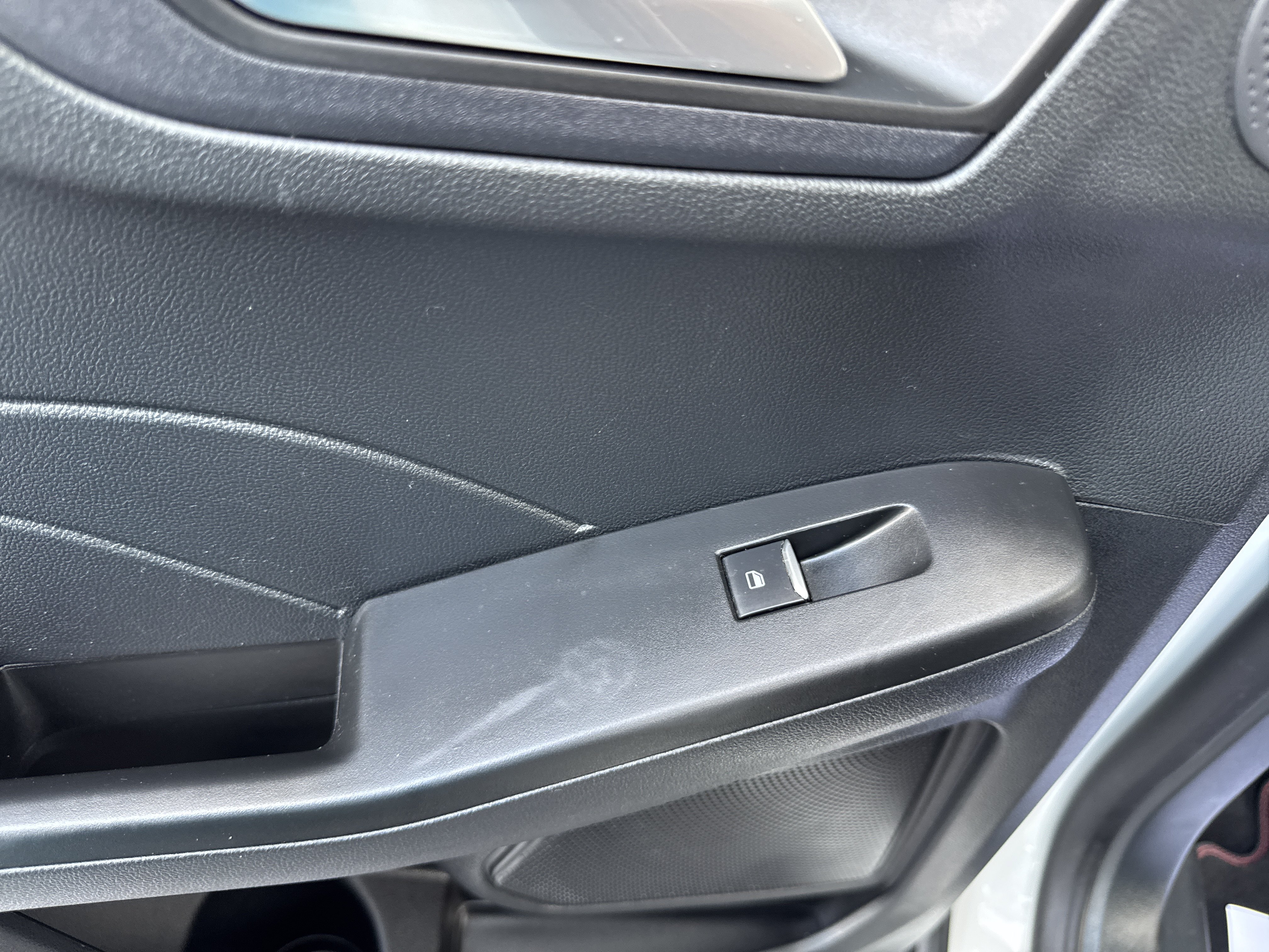 Used 2022 Ford Escape SEL w/ SEL Stealth AWD Package image 26
